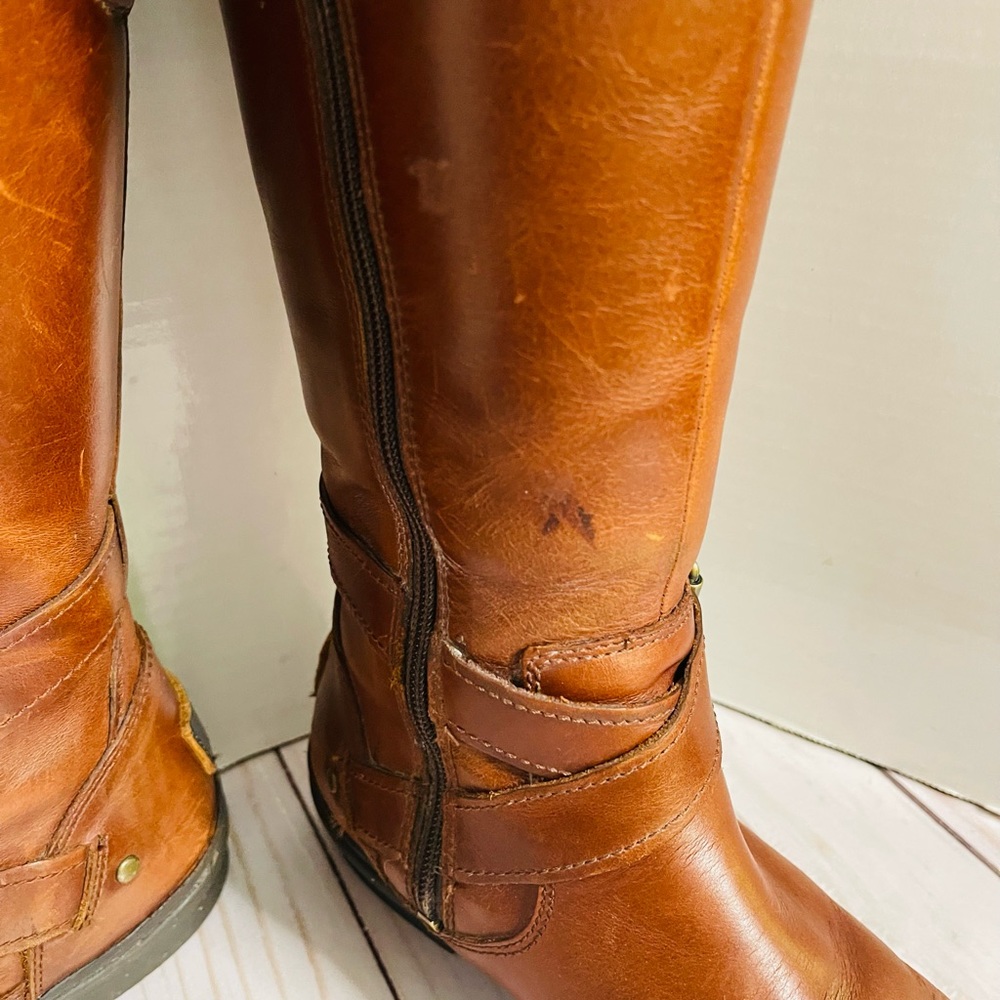 UGG AUSTRALIA LEATHER BOOTS - Picture 5 of 13